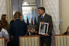 Obisk naših učencev pri predsedniku Borutu Pahorju